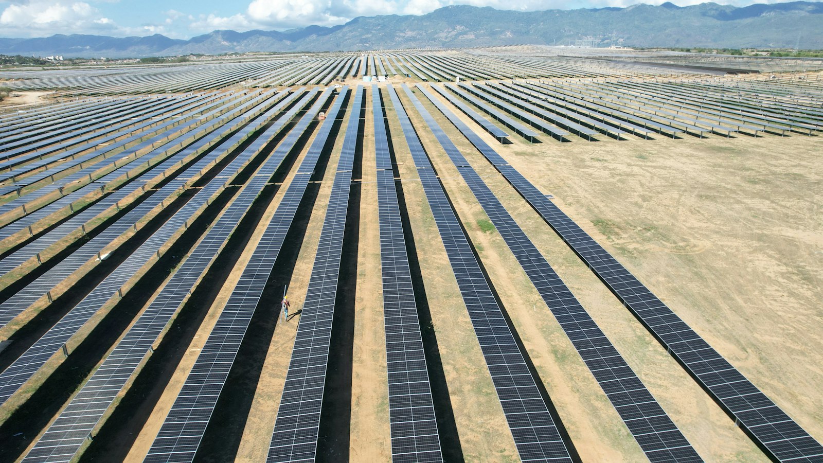 Usina solar de grande porte